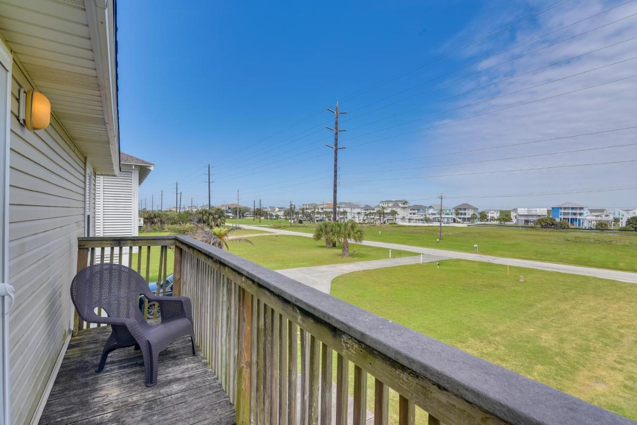 Galveston Escape With Entertainment Patio And Deck! Villa Buitenkant foto